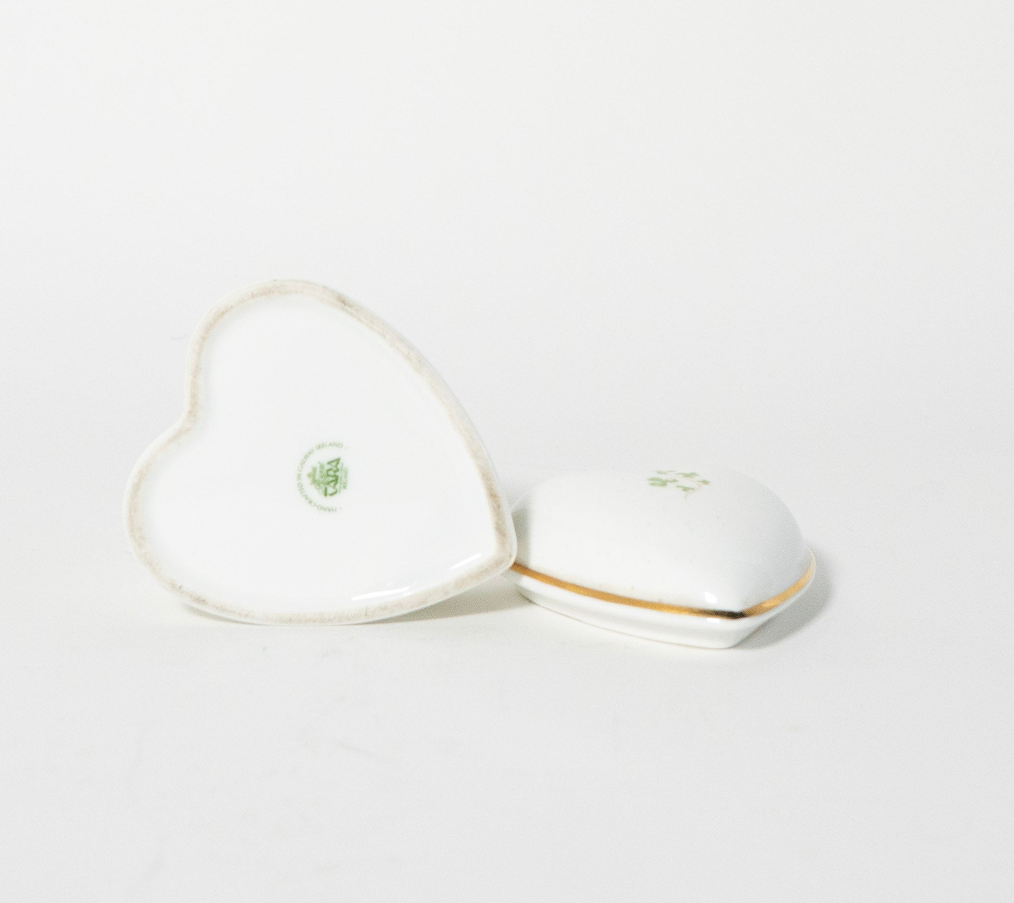 Vintage Royal Tara Ireland Heart Trinket Box Shamrock Porcelain