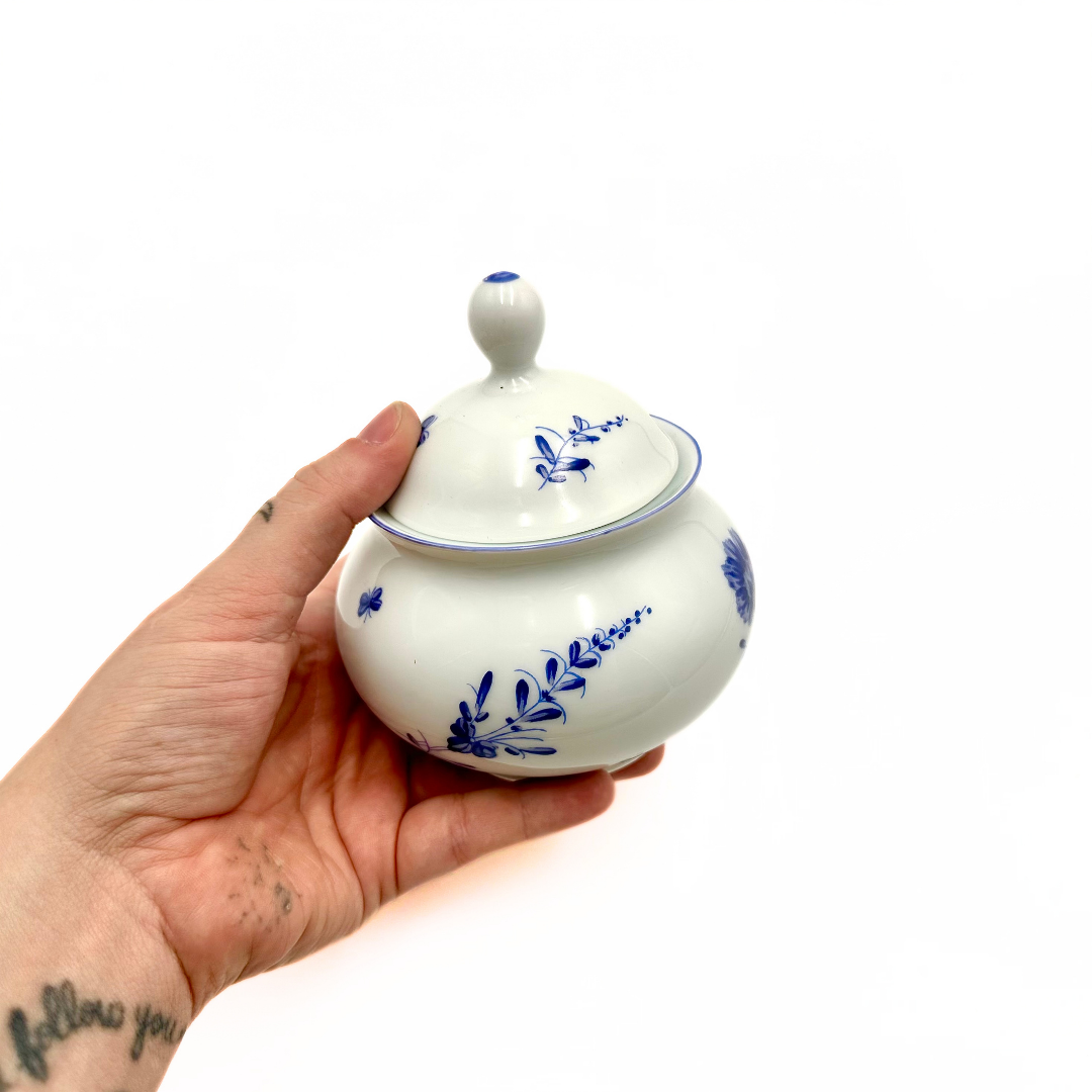 Limoges Chantilly Porcelain Lidded Sugar Bowl