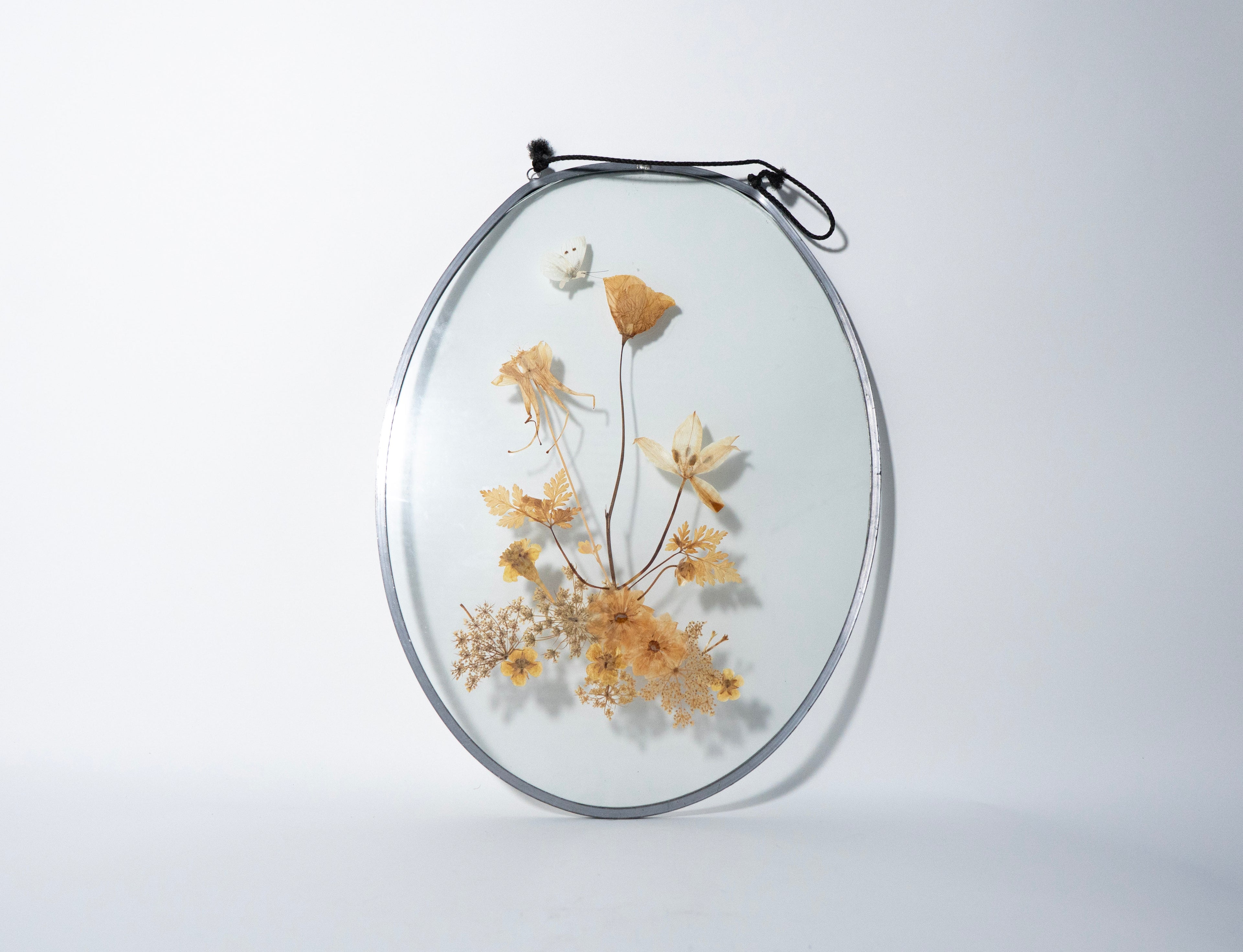 Vintage Pressed Flower Glass Wall Hanging Oval Botanical Suncatcher
