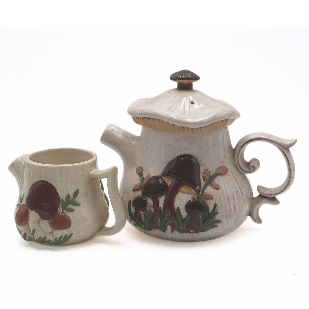 Arnel 1970s Mushroom Teapot and Creamer Set