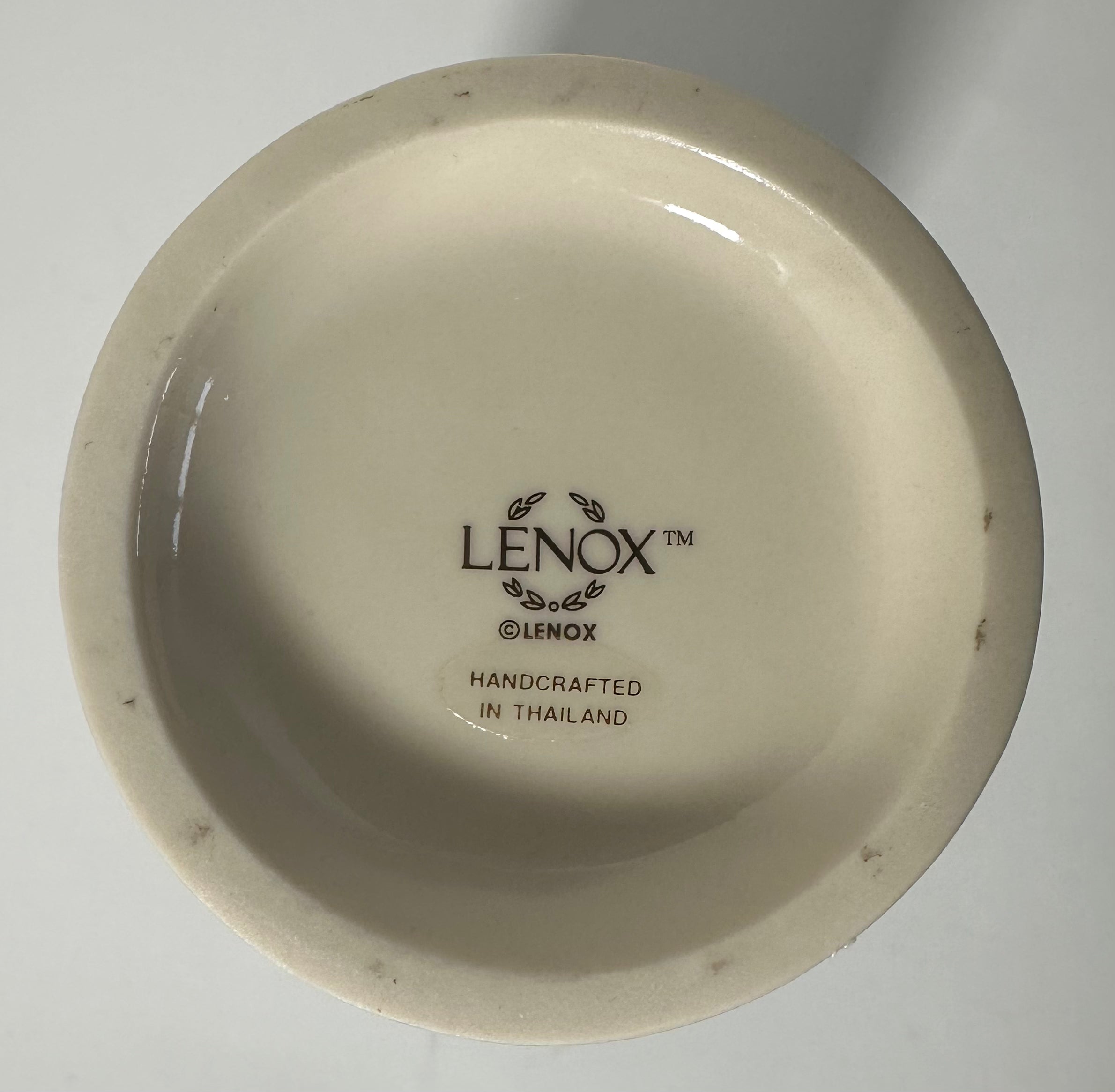 Lenox Ivory Porcelain Rose Relief Vases Gold Trim Graduated Pair