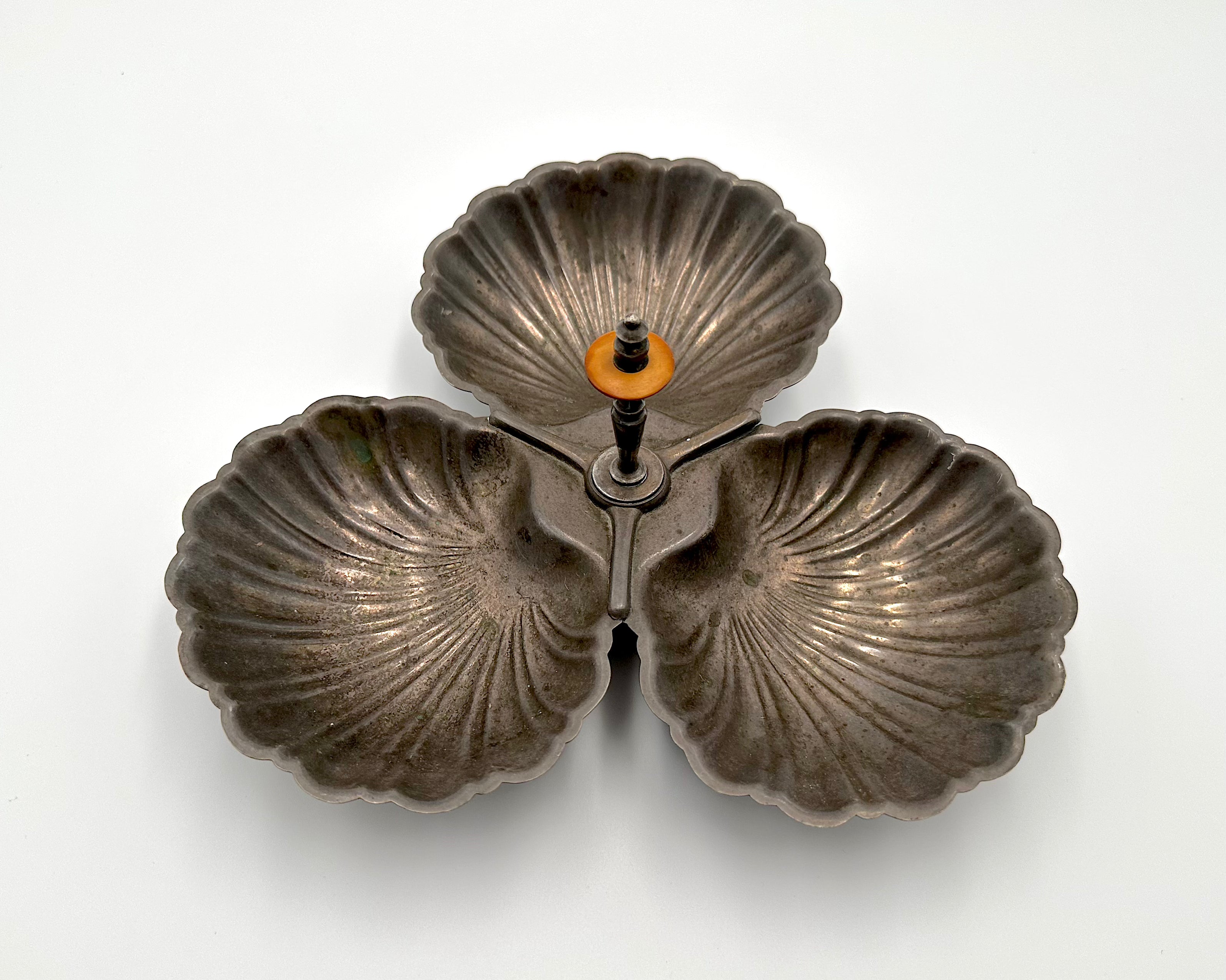 International Silverplate Divided Seashell Serving Dish