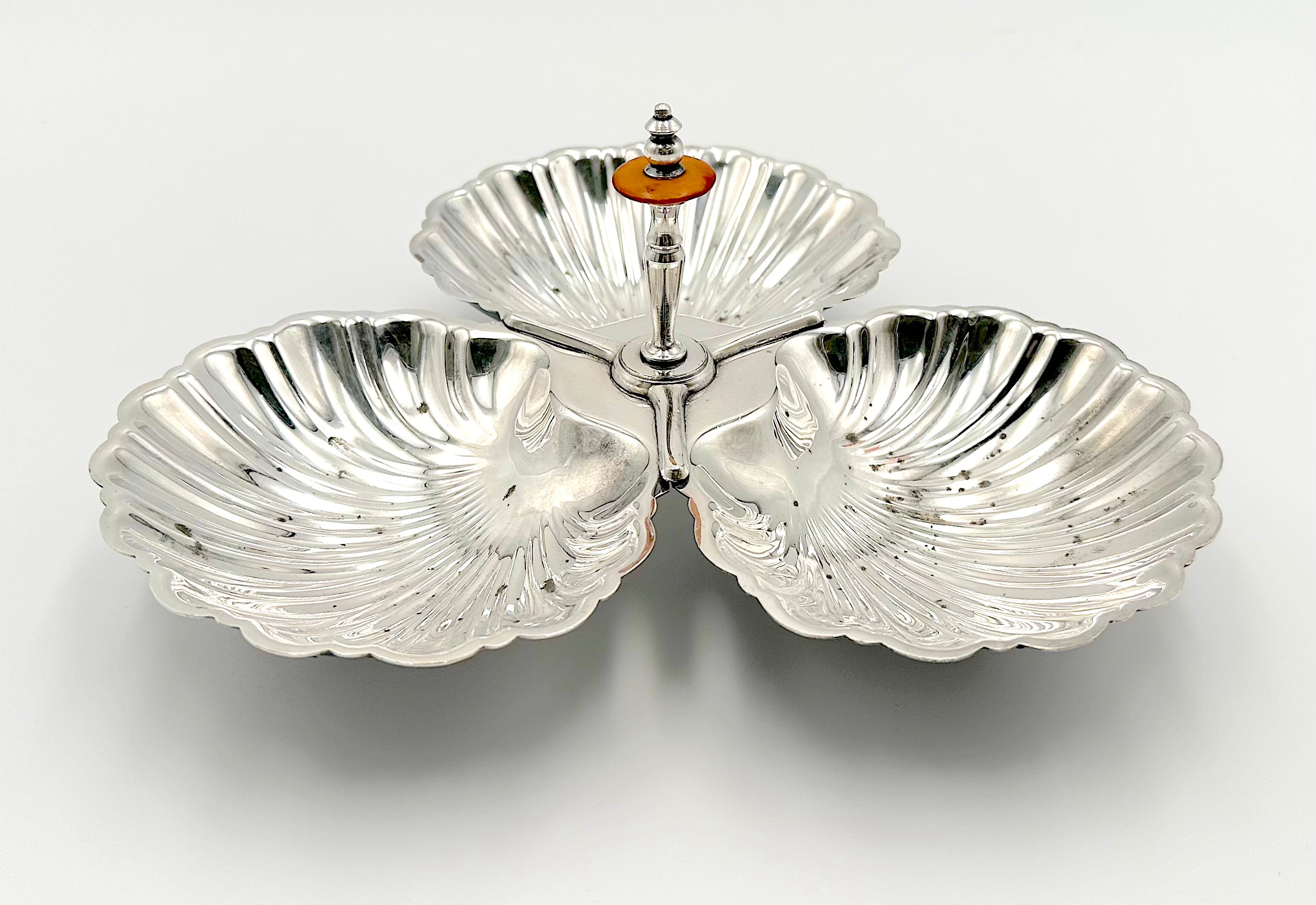 International Silverplate Divided Seashell Serving Dish