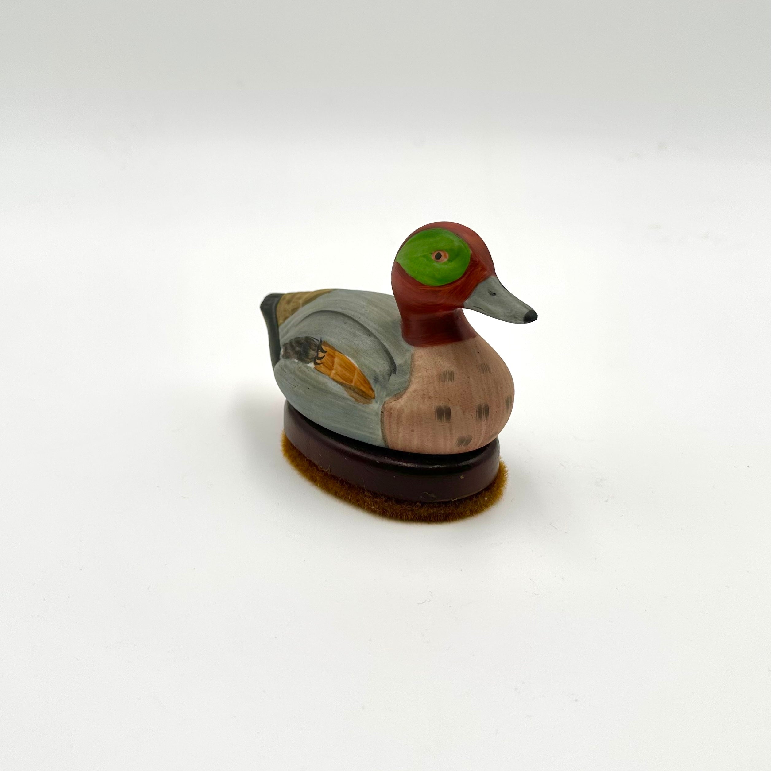 Jasco Ceramic Duck Lint Brush
