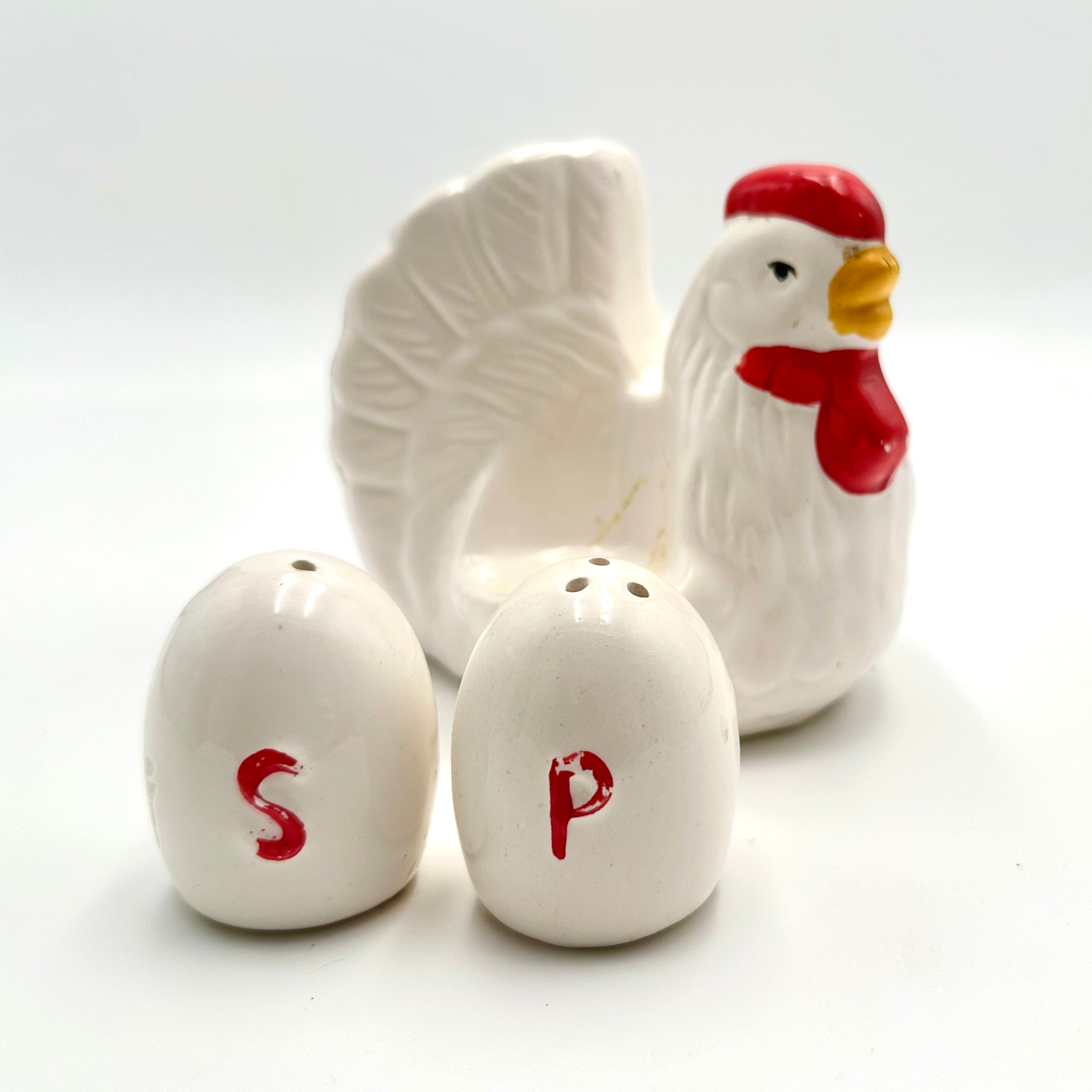 Vintage Ceramic Hen Napkin Holder Egg Salt Pepper Shaker Set