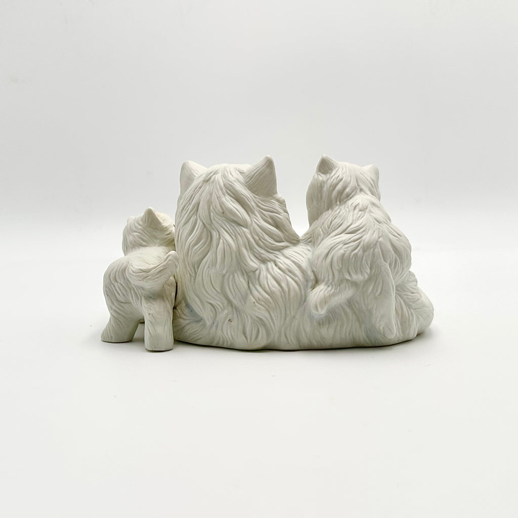 HOMCO Persian Cat Figurine & Kittens