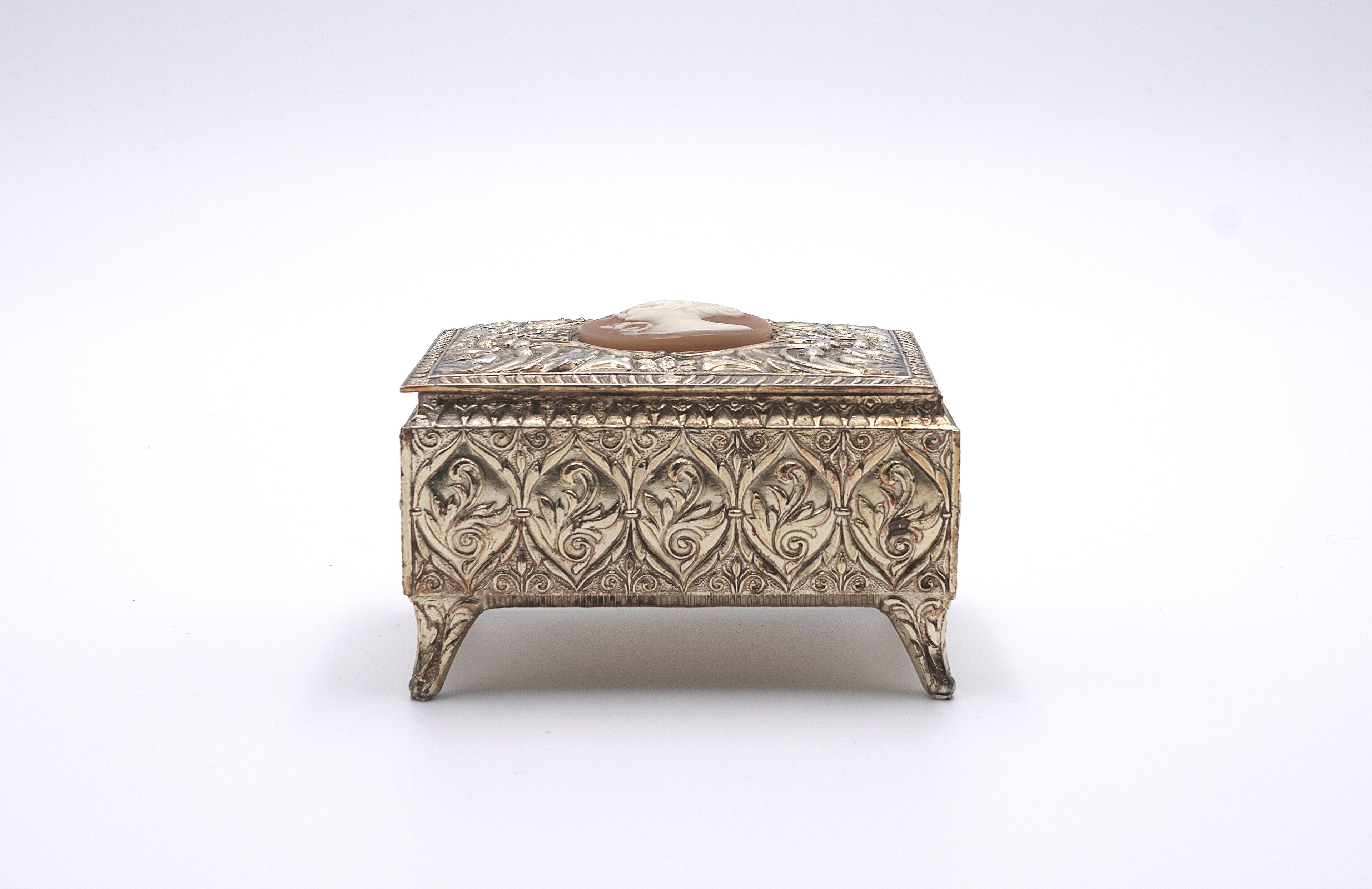 Vintage Ornate Cameo Jewelry Box – Victorian Revival Trinket Casket