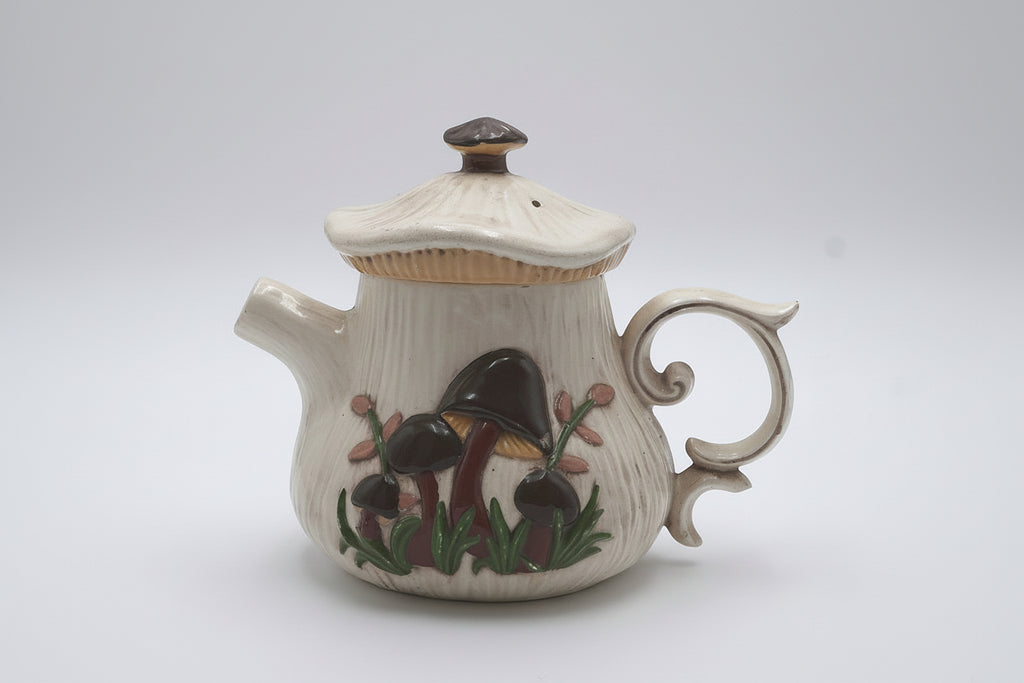 Arnel 1970s Mushroom Teapot and Creamer Set