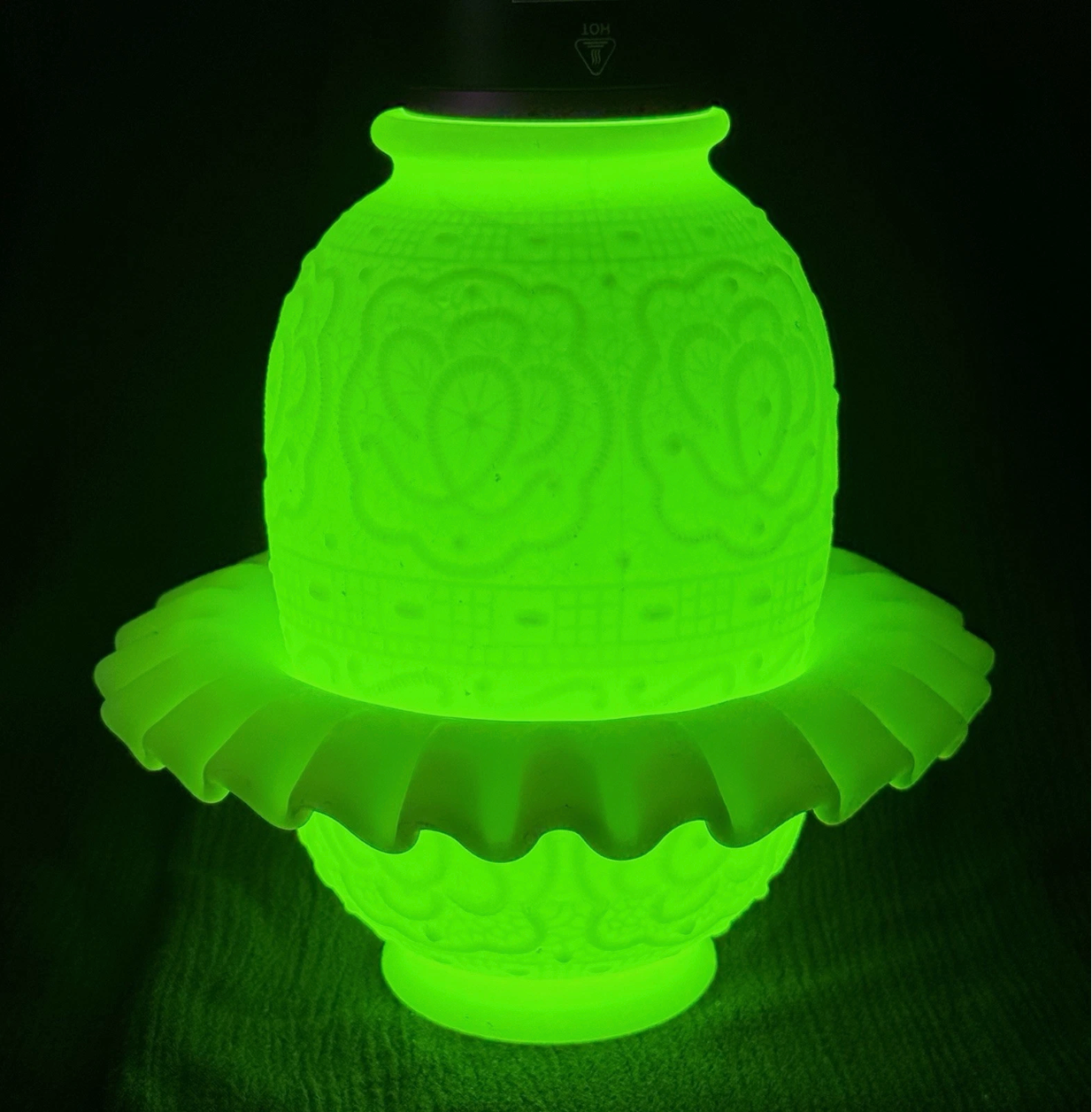 Fenton Uranium Satin Persian Medallion Fairy Lamp