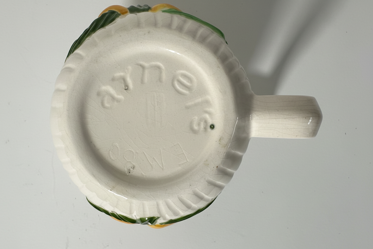 Brightness-adjusted product photo